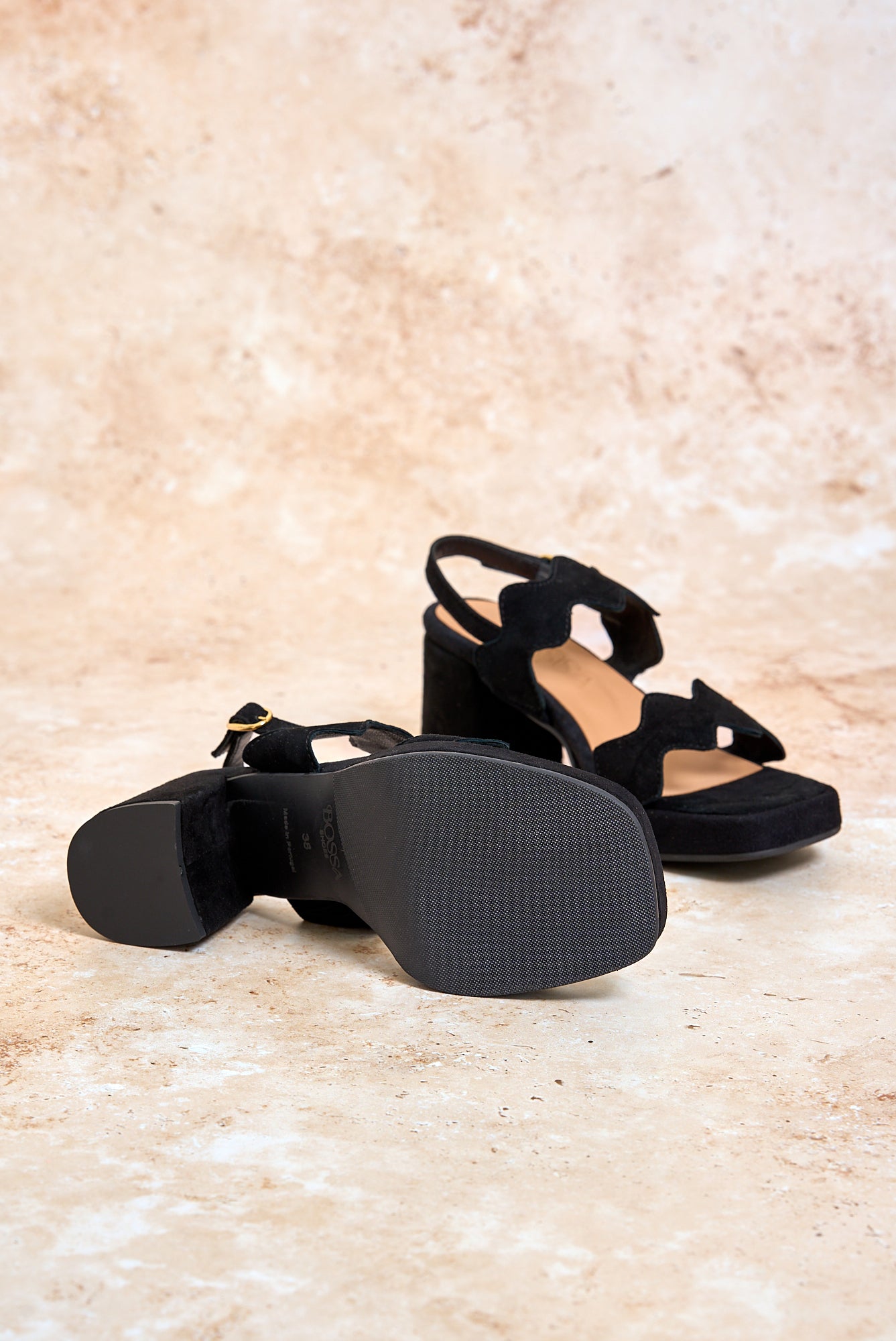 Wavy Heel Bossa Black