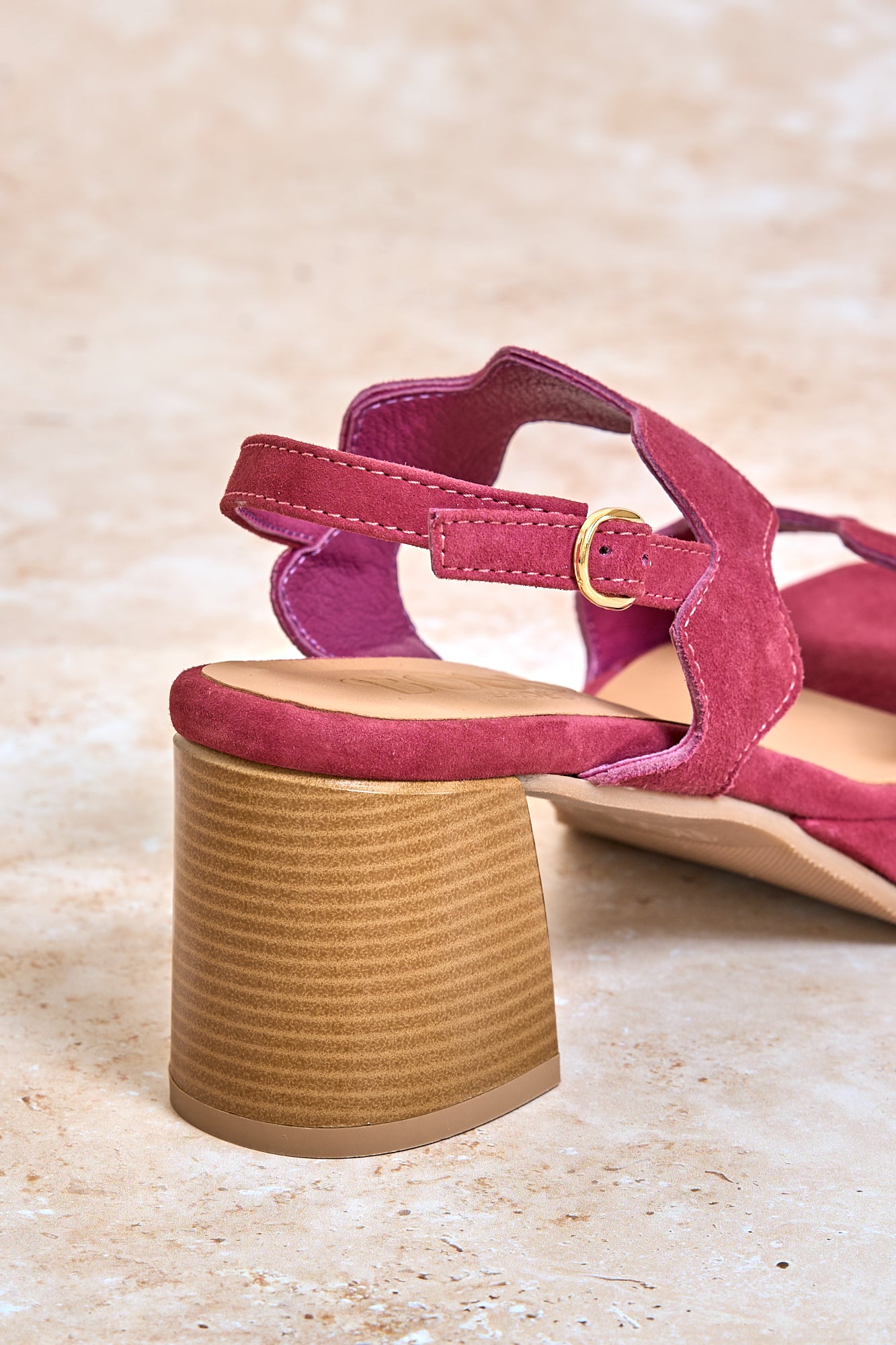 Wavy Heel Pink Guava